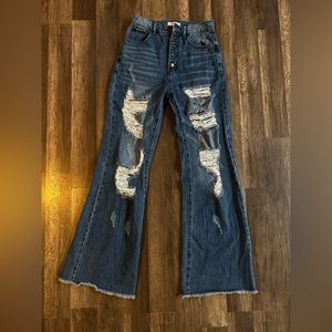 NWOT Wide leg distressed jeans
